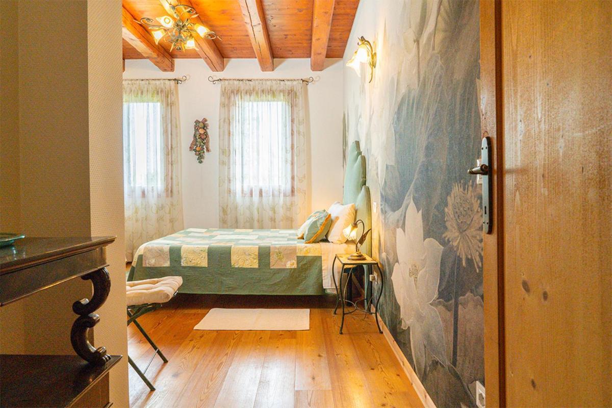 Bed and Breakfast Al Vecchio Fienile Сан-Микеле-аль-Тальяменто Экстерьер фото